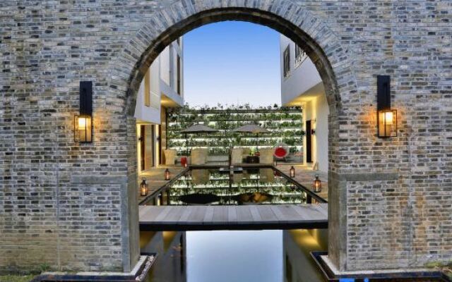 Wuzhen Moyitang Humanities and Arts Hotel