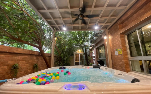 Cozy House in Hua Hin, Thailand