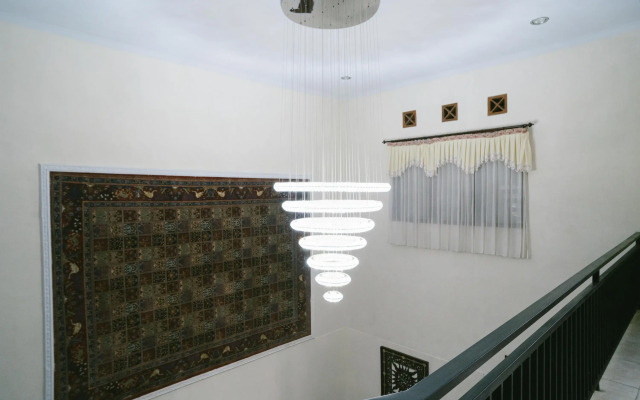 Urbanview Hotel Griya Surya Malang by RedDoorz