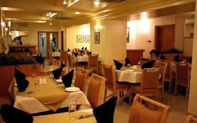 FabHotel Gandharva Shivajinagar