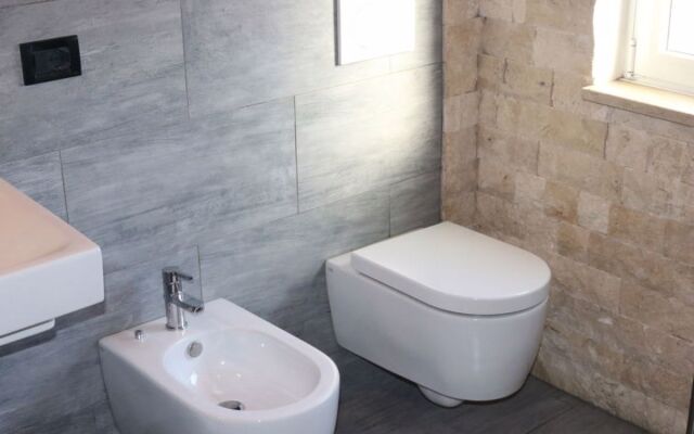 Madonnina 12 (LAZ620)