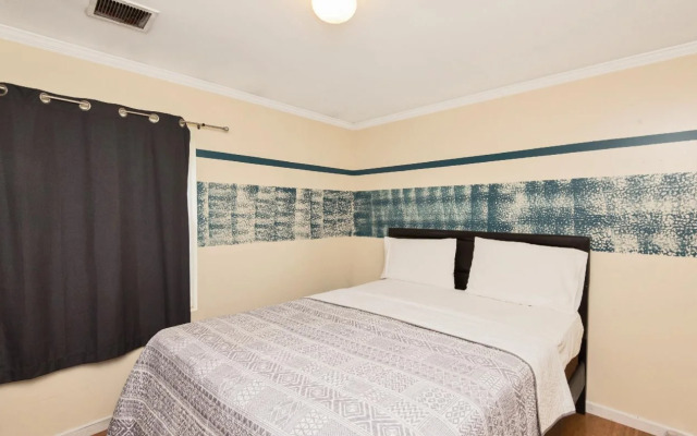 Racpanos Modern Stay on Forrest Street