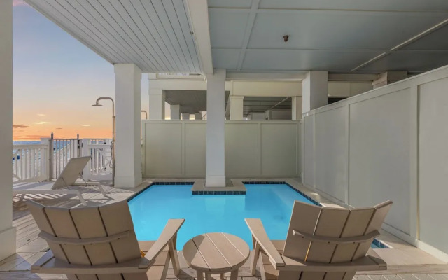 Pineapple Paradise! 6BR 7BA Beachfront House! Private Pool! Grill! Sleeps 16!