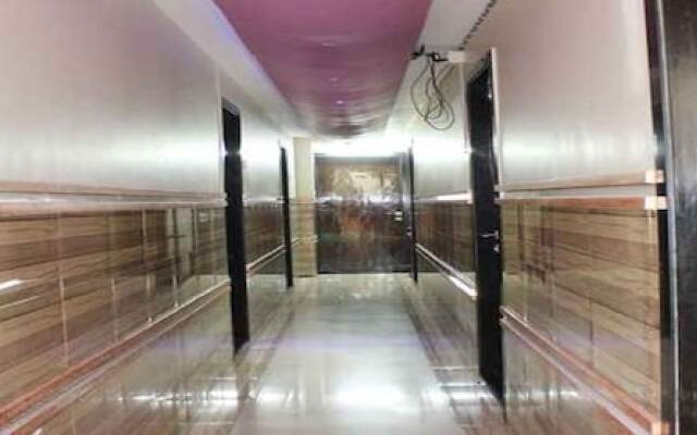 Room Maangta 100 - Andheri East