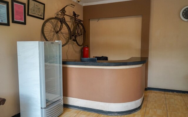 Hotel Jatimas by OYO Rooms