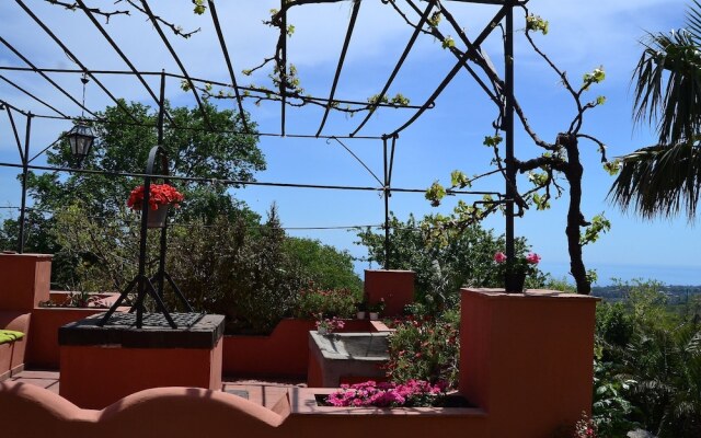 Rustic Holiday Home in Santa Venerina With Terrace & Garden