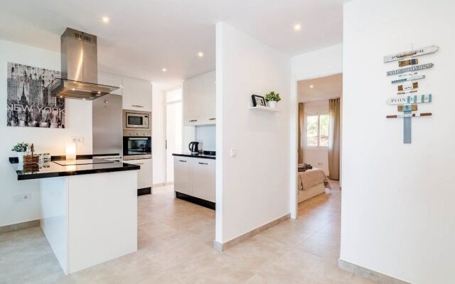 CP1-2 bedroom front line beach Cristo Playa RoomService