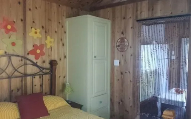 The Cabins at Shale Lake