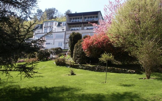 Hôtel Aux Roches Fleuries