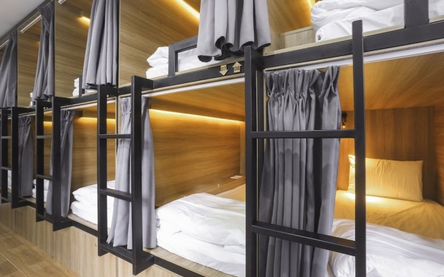 The Rooster Cafe Dormitory  Studio – Guest Rooms – Da Nang