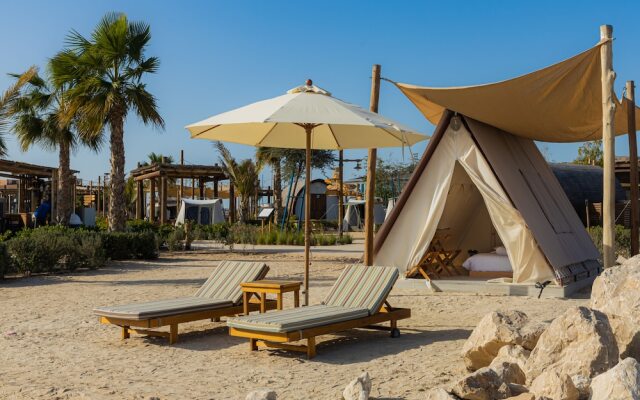 Bab Al Nojoum Hudayriyat Camp