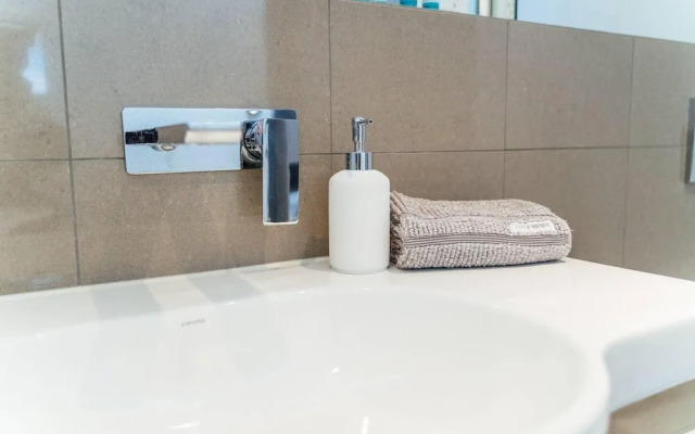 Oregano on Sussex-just off Melb st - Wifi - Netflix