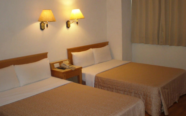 Riverside Hotel