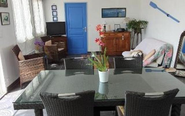 villa les pieds dans l eau