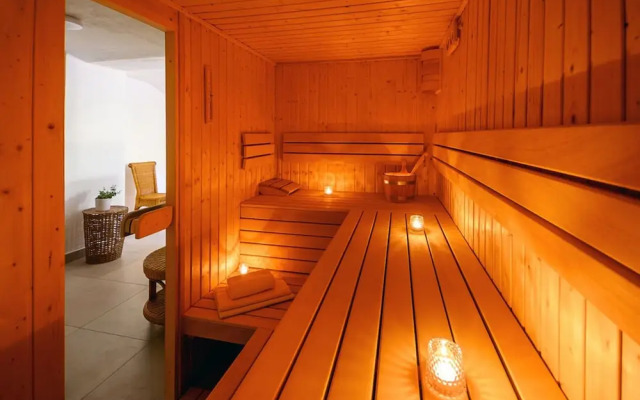 Villa Near Prkenny Dul With Sauna