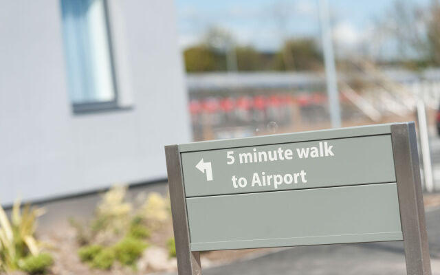 Holiday Inn Express Aberdeen Airport, an IHG Hotel