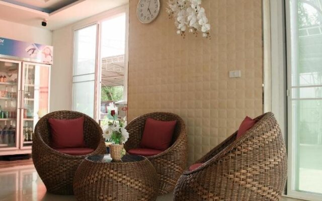 Veerakit Grand Hotel