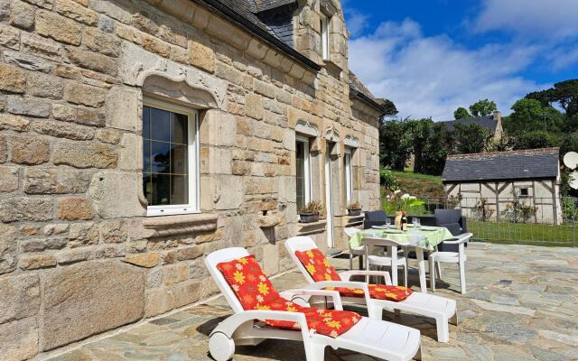 Breton granite stone house with fantastic sea views