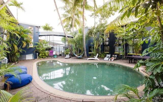 Mad Monkey Backpackers Village
