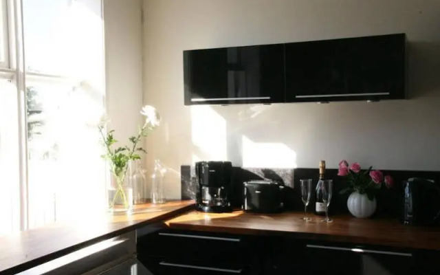 Luna Apartments - Baldursgata