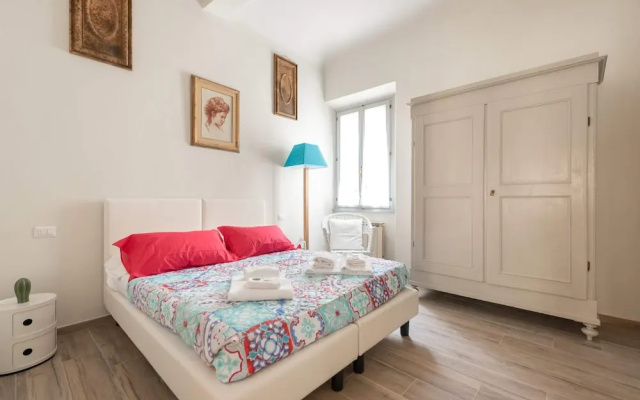 Sanzanobi Apartment