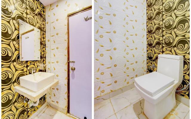OYO 69583 Hotel Amit