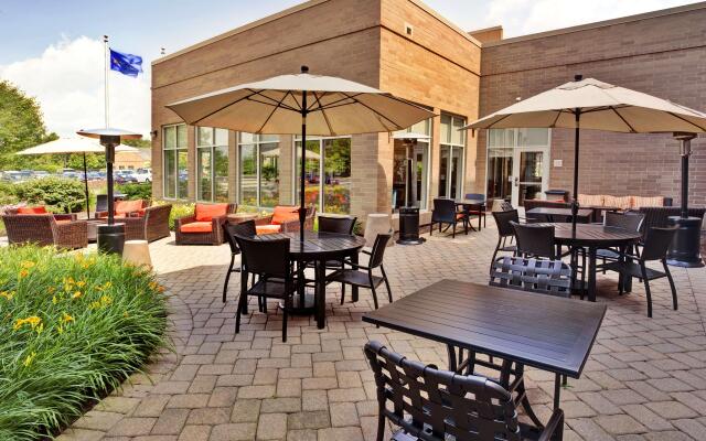 Hilton Garden Inn Lake Forest Mettawa