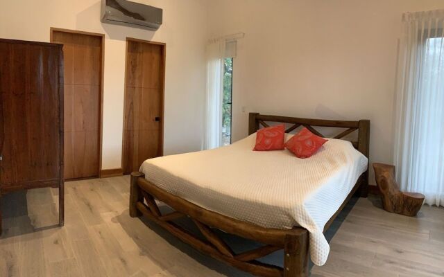 My Way Langosta Beach House