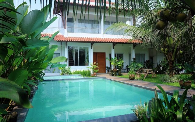 Villa Prambanan Jogja with Private Swimming Pool by Simply Homy