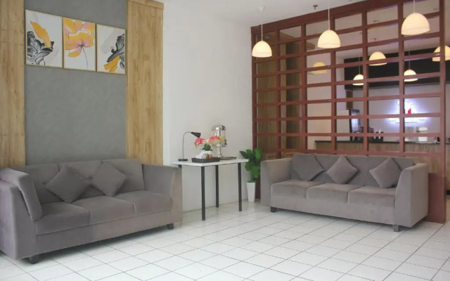 Urban Express HomTel Serpong