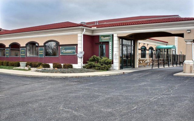 Comfort Inn & Suites at I-74 and 155