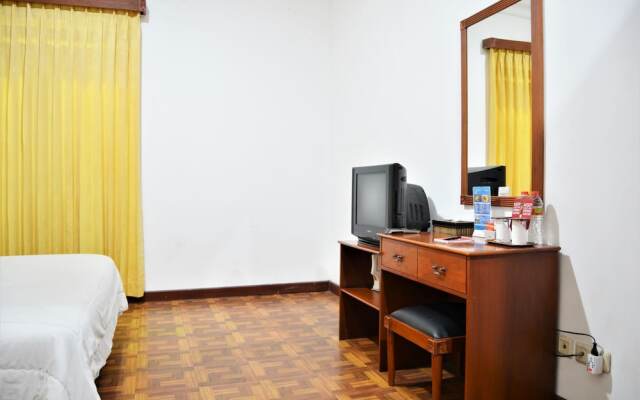 ZEN Rooms Basic Cipanas Km.78