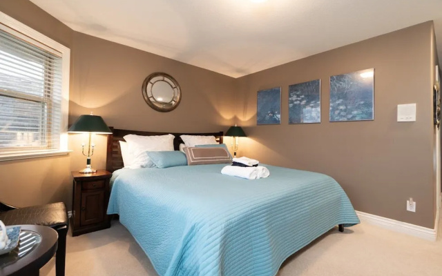 Cedar Manor Bed and Breakfast