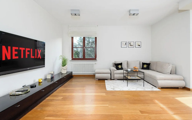 Lumina stylish apartment with parking