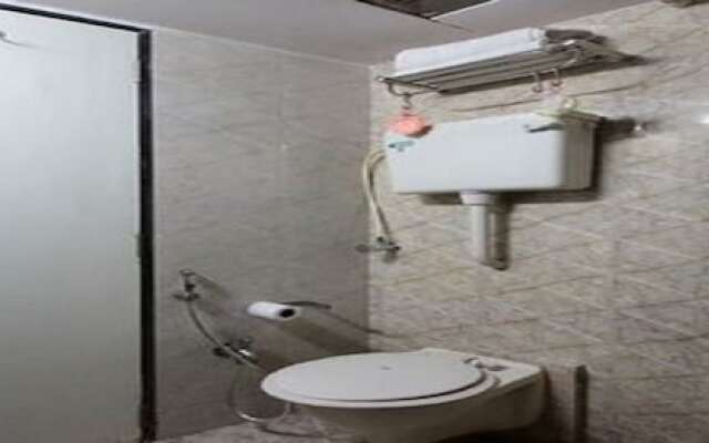 Room Maangta 100 - Andheri East