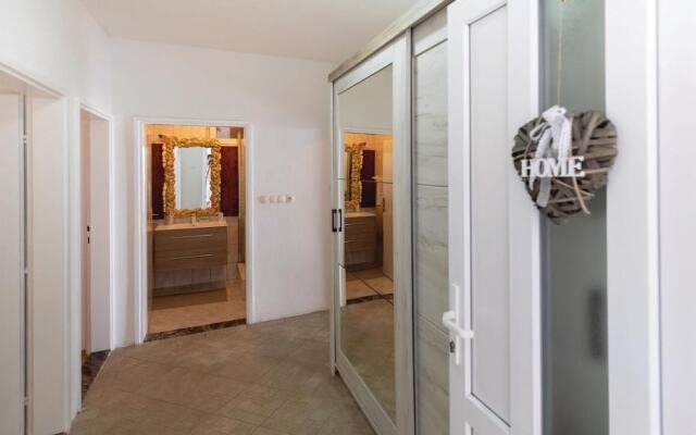 Nice Home in Komarna With Wifi and 3 Bedrooms