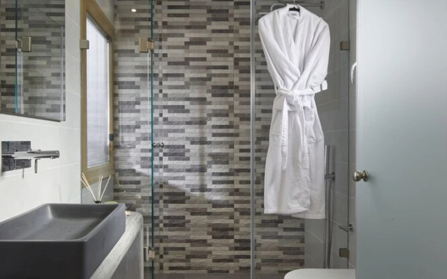 Alyvia Suites