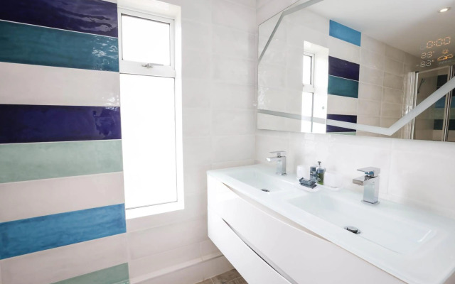 The Cumberland Hotel - OCEANA COLLECTION