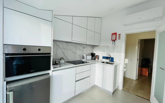 Central Tiled Apartment