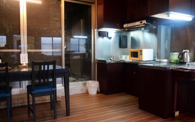Liu House
