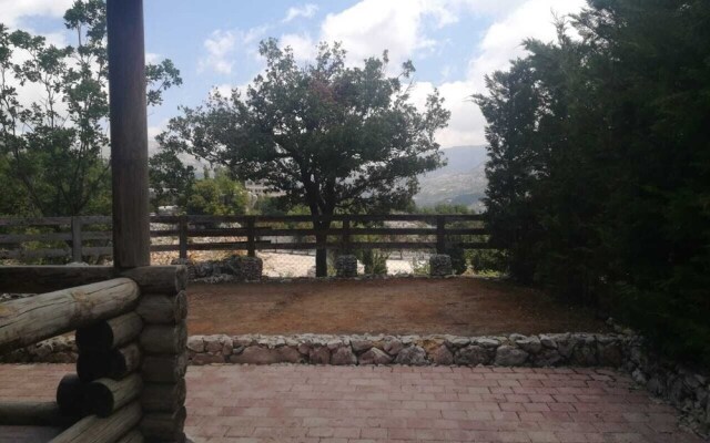 Wood Hills Hotel & Resort