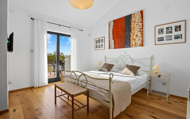 Idyllic Istrian Escape With Pool