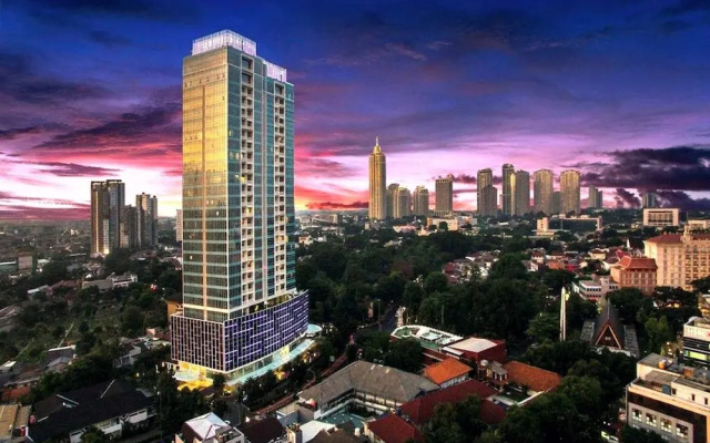 Two-bedroom Executive Serviced Apartment Oakwood Suites La Maison