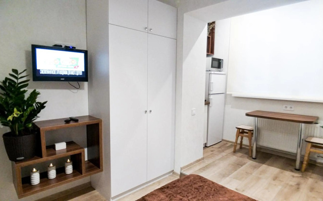 Белая студия на Южном вокзале