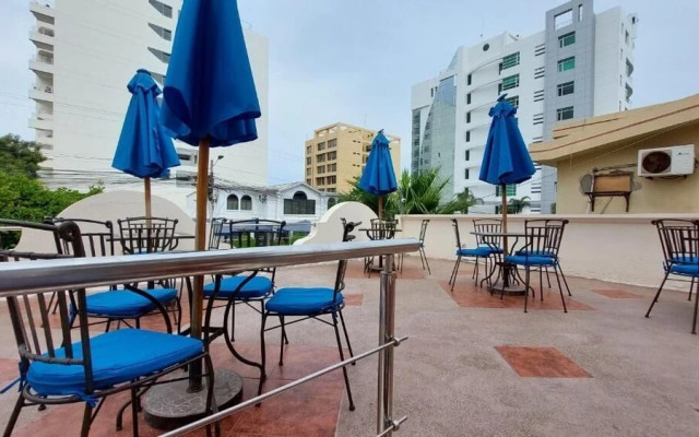 Hotel Voyager Manta