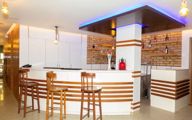 Icon Regency By Bhagini
