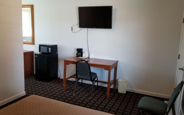 Budget Inn Breezewood