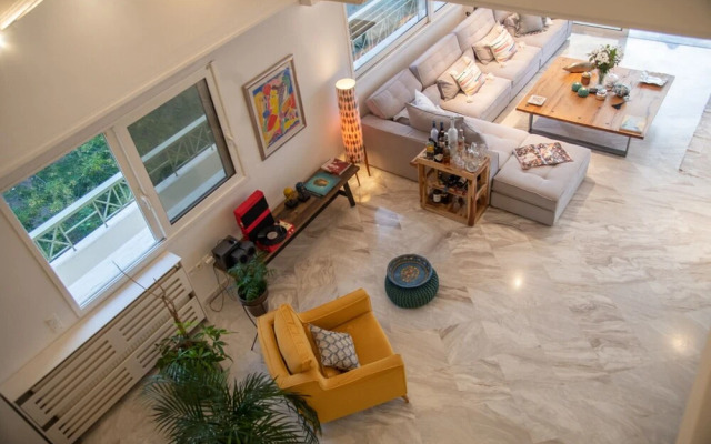 Vouliagmeni luxury Seaview apartment
