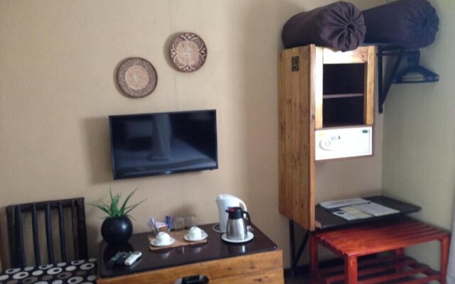 Phokoje Bush Lodge