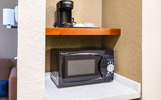 Comfort Inn & Suites Niagara Falls Blvd USA